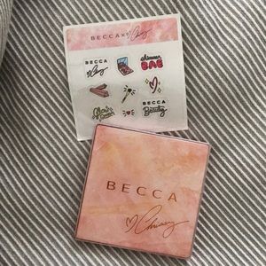 Becca x Chrissy Teigen Glow Face Palette